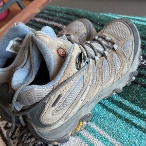 Merrell Outdoor Boots in Gray and Brown